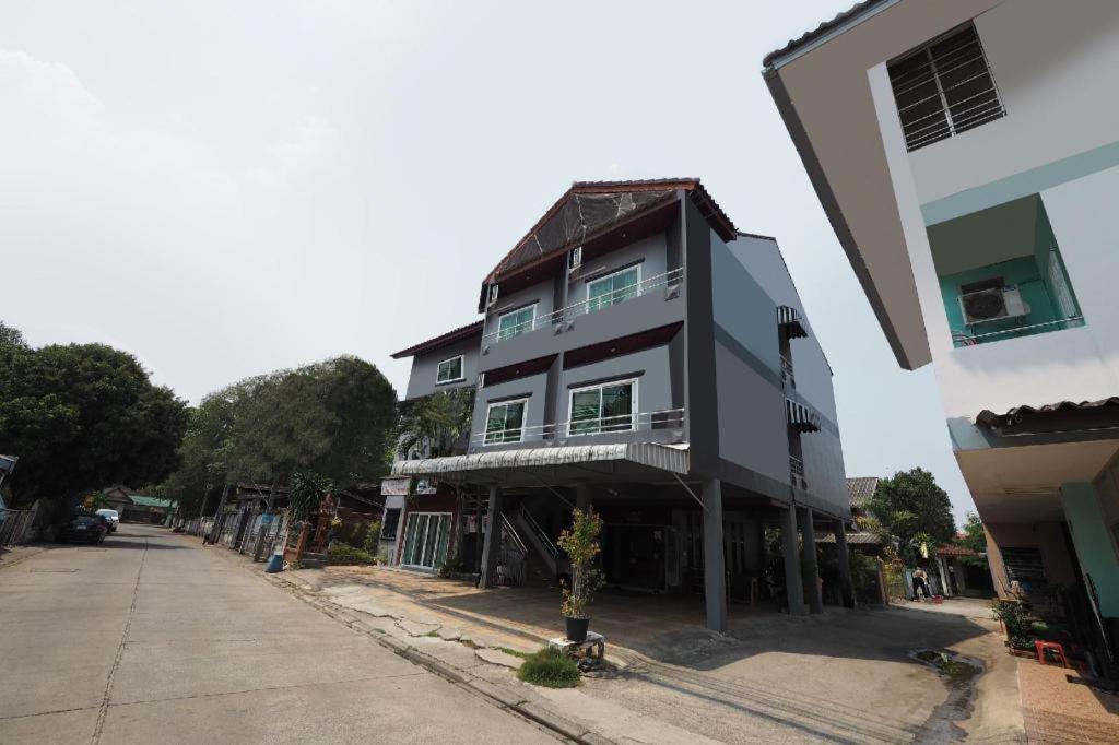 Aparthotel Bannsawasdee Chiang Rai Zewnętrze zdjęcie