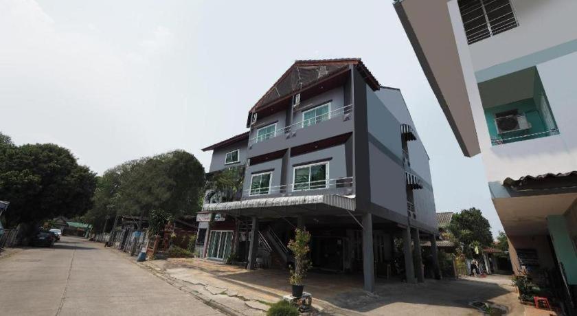 Aparthotel Bannsawasdee Chiang Rai Zewnętrze zdjęcie